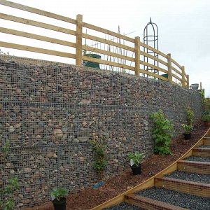 Gabion retaining wall 